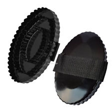 ein Striegel Metall oval