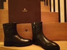 Aigner, schwarze  Boots