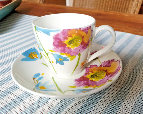 Anmut flowers - v&b,