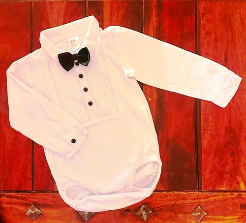 Baby body mit fliege weiß - fliege,