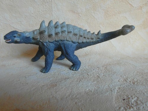 Schleich 16411 saichania mdino - schleich,