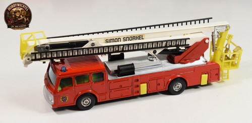 Corgi fire engine simon - corgi,