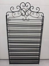 Regal aus Guss-Eisen zB. für die Aufbewahrung von kleinen Farben im Modelbau