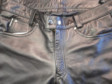 1368 W33 BOCKLE ANILINE