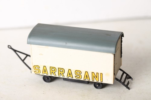 Preiser zirkuswagen - h0,