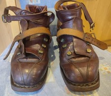 alte Skischuhe Skistiefel-Vollederschuhe DDR-Größe 43 - Guter Zustand - Vintage 