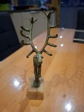 Amlash STYLE Bronze Hirsch Viereckig mit länglichem und mehrzinkigem Geweih