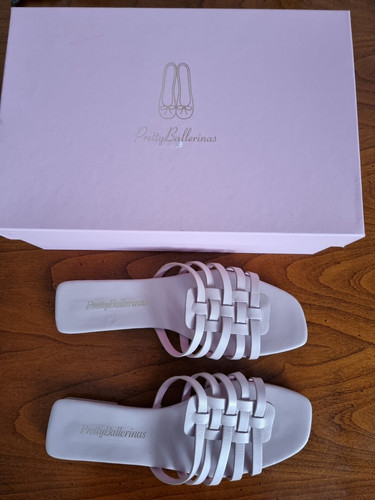 Pretty ballerinas - pretty,