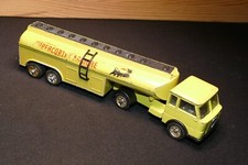 Politoys Penny No/121 Lancia Esadelta - Petrol Tanker AGIP 1/66