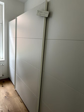 Schwebetüren Kleiderschrank Oteli gebraucht, 2 Jahre alt, 315 cm breit, weiß