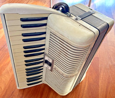 Großes Akkordeon Hohner Verdi IM, ca. 50 Jahre alt