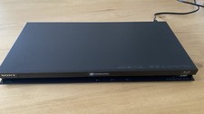 Top! Sony Blu-Ray Disc/DVD Player BDP-S470 mit 3-D-Sync Transmitter & 3D-Brille