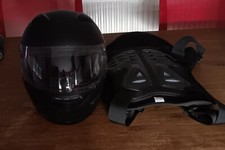 Helm Und Rippenschutz