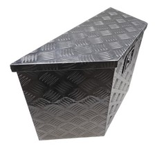 Deichselbox / Staubox aus