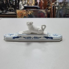 Meissen Dose mit Hund Mops, 1