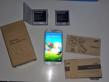 Samsung  Galaxy S 4 (GT-19505)