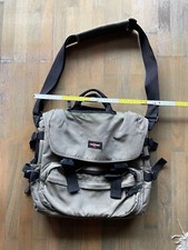 Eastpak Schultertasche Umhängetasche Schultasche helles braun DIN-A4 Ordner paßt