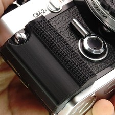 Handgriff Action Hand Grip für Olympus OM-1 OM-1n OM-2 OM-2n von Ausgeknipst