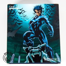 Mezco nightwing deluxe action - nightwing,