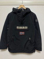 NAPAPIJRI Black Mountain Parka