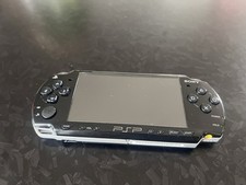 Sony PSP 2004 Schwarz , 2 Spielen, 4GB Memory Card, Ladekabel