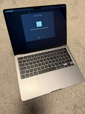 Apple MacBook Air 13,6 Zoll