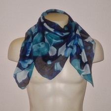 Halstuch groß Blautöne