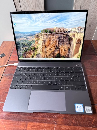 Huawei matebook laptop - 13,