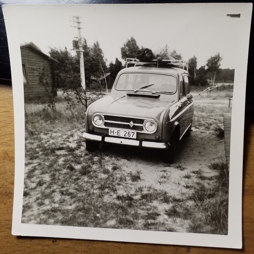 Auto oldtimer renault - oldtimer, 4
