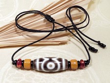 Sherpa  Halskette – 3 Augen DZI Perle – Tibetische Glücksperle – Achat – NEPAL