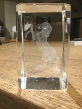 Briefbeschwerer, Glasblock mit