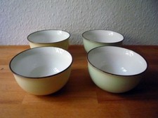 4 Salat Schälchen / Dessert Schüsseln / Müsli Schalen / 2 grün & 2 gelb