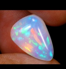 Konvolut aus 5 Welo Opalen 