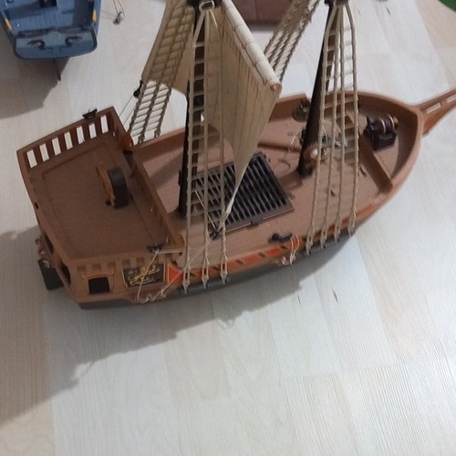 Playmobil piratenschiff - playmobil,
