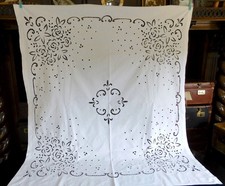 TISCHDECKE ODER GARDINE