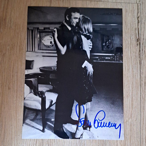 James bond autogramm - james,
