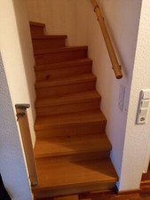 Innentreppe Buche massiv halbgewendelt