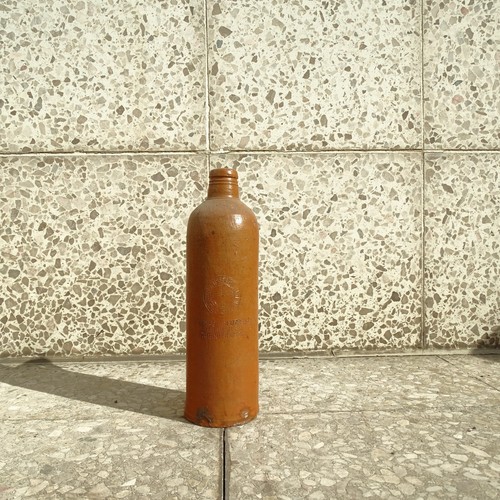Mineralwasserflasche krug - mineralwasserflasche,