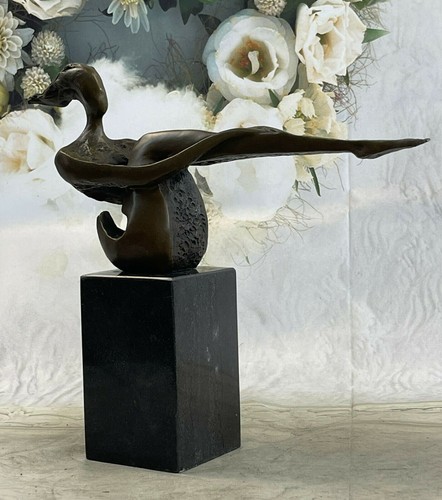 Museum quality statue - 21.5, "