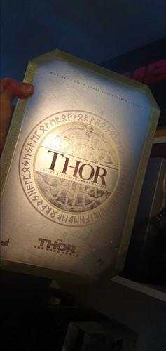 Hot toys marvel thor - hot, dark