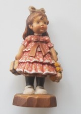 ANRI - Sarah Kay - Figur   "A special day" - Mädchen mit Blume und Geschenk