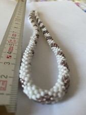 Halskette Schlauchkette Weiß Mit Rosa Herzen Glas Rocailles Perlen HANDARBEIT