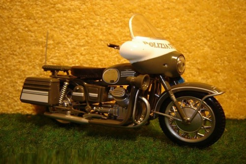 Moto guzzi 700 v7 polizei - moto,