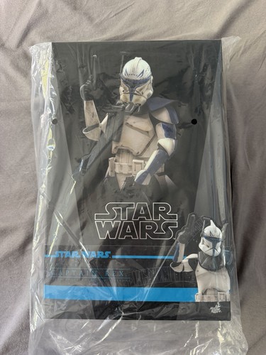 Hot toys captain - toys,