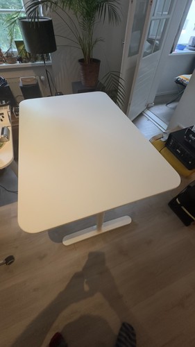 Ikea bekant schreibtisch - ikea,