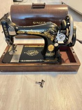 Die ANTIKE NÄHMASCHINE von