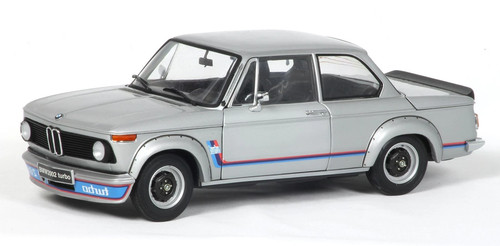 Kyosho bmw 2002 - 1:18,