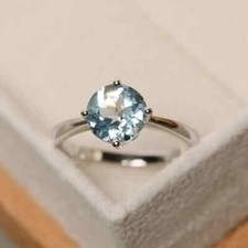 Minimalistischer 2,06 kt