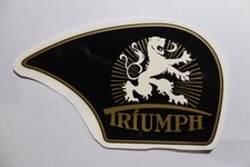 Triumph rechts Schriftzug