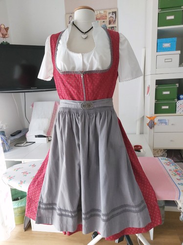 Dirndl größe marke - 42,